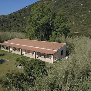 Bed & Breakfast Agrituerra, Teulada